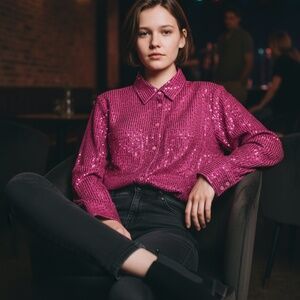 ✨ Anthropologie Burgundy Sparkle Top – Size M (NWT) ✨